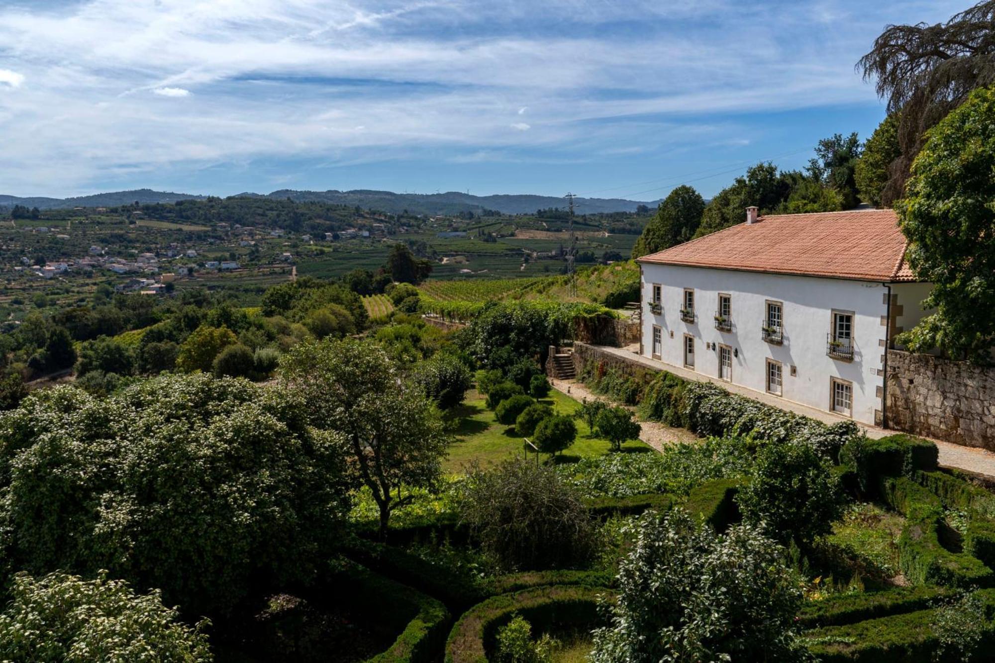 Hotel Rural Casa Dos Viscondes Da Varzea Lamego Exterior foto